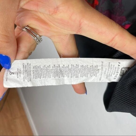 Fabletics Ithaca Jacket Romantic Print Bomber Zip Front Athleisure Women's Small - Picture 12 of 13